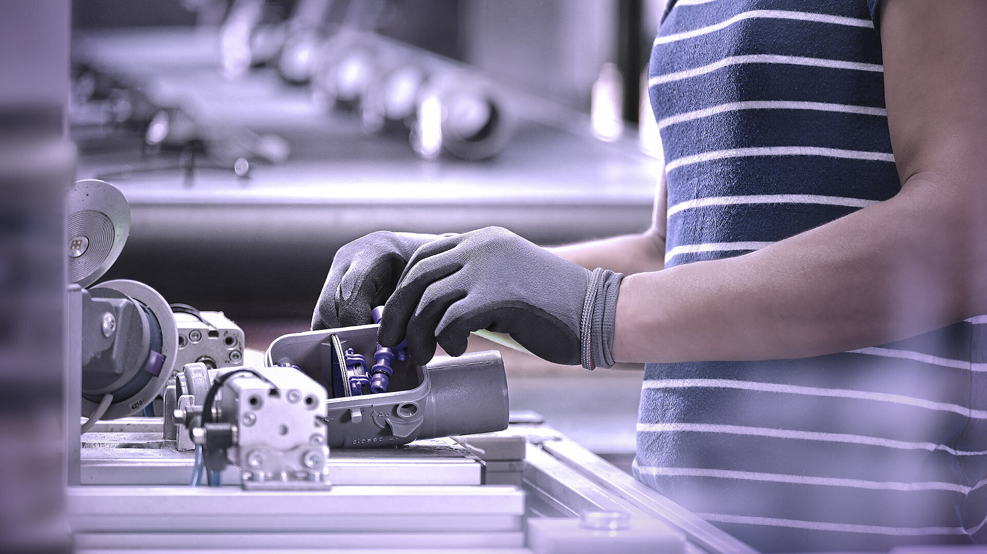 W trosce o środowisko chcemy w perspektywie średnio- i długoterminowej stosować alternatywne tworzywa sztuczne, pochodzące z recyklingu i biotworzywa. W trosce o środowisko chcemy w perspektywie średnio- i długoterminowej stosować alternatywne tworzywa sztuczne, pochodzące z recyklingu i biotworzywa.